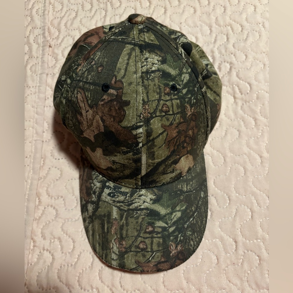 Paramount Apparel  Outdoors Flash Light Camo Hat Strapback Superior Quality